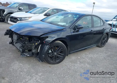 2025 Toyota Camry Se z USA, uszkodzony, nr VIN 4T1DBADK3SU523372